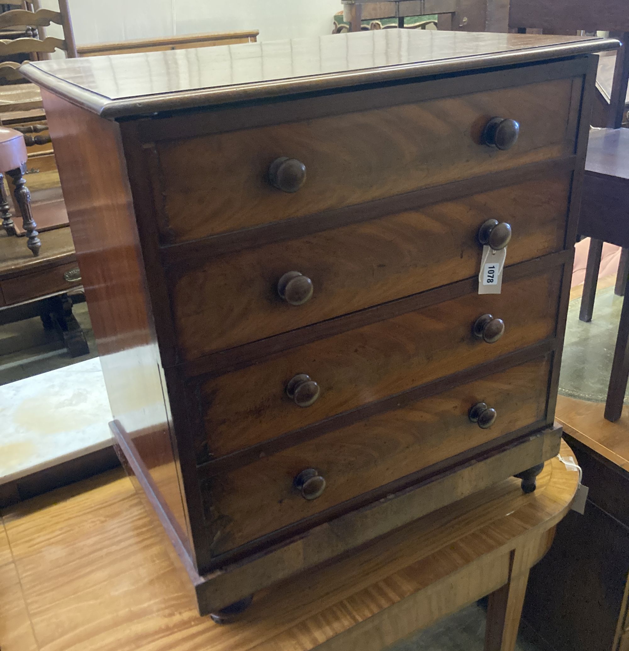 A Victorian mahogany commode chest, width 70cm, depth 49cm, height 77cm